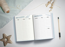 Lade das Bild in den Galerie-Viewer, Enjoy the little things - individueller Jahresplaner (Buch)