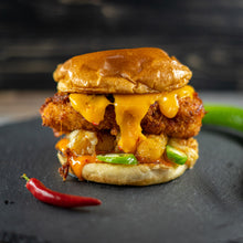 Lade das Bild in den Galerie-Viewer, 33 Burger die Dein Leben verändern - Buch von FitnessOskar